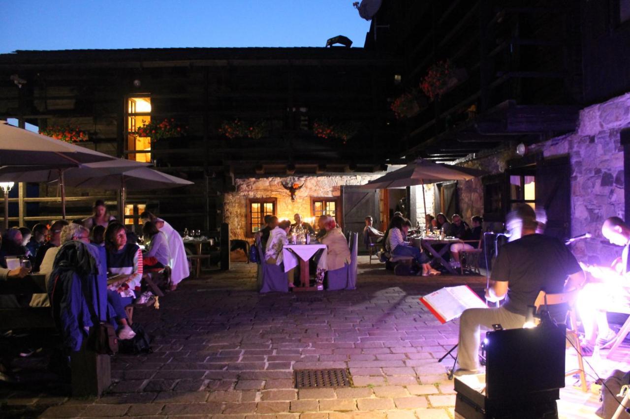 Rikhelan Chalet Sauris公司